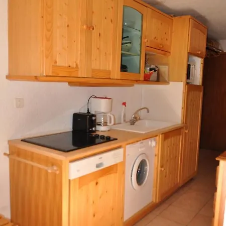 Linga * Châtel